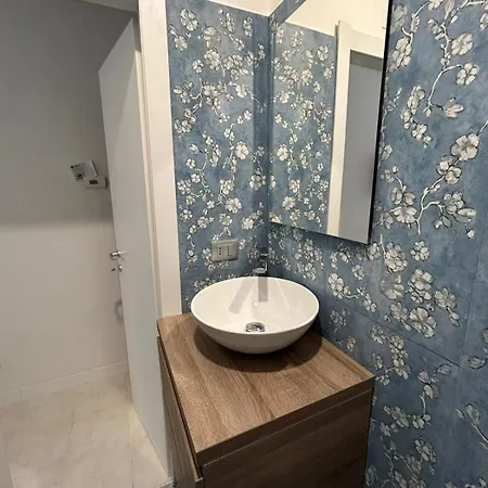 Elegant *